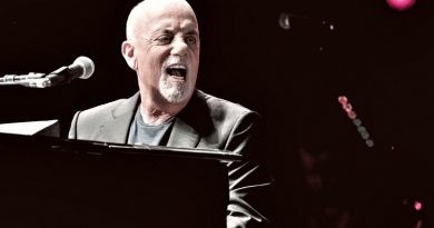 CBS To Rebroadcast Billy Joel Concert After ‘Piano Man’ Debacle