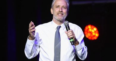 Jon Stewart Extends Deal To Host ‘Daily Show’ on Mondays Through 2025